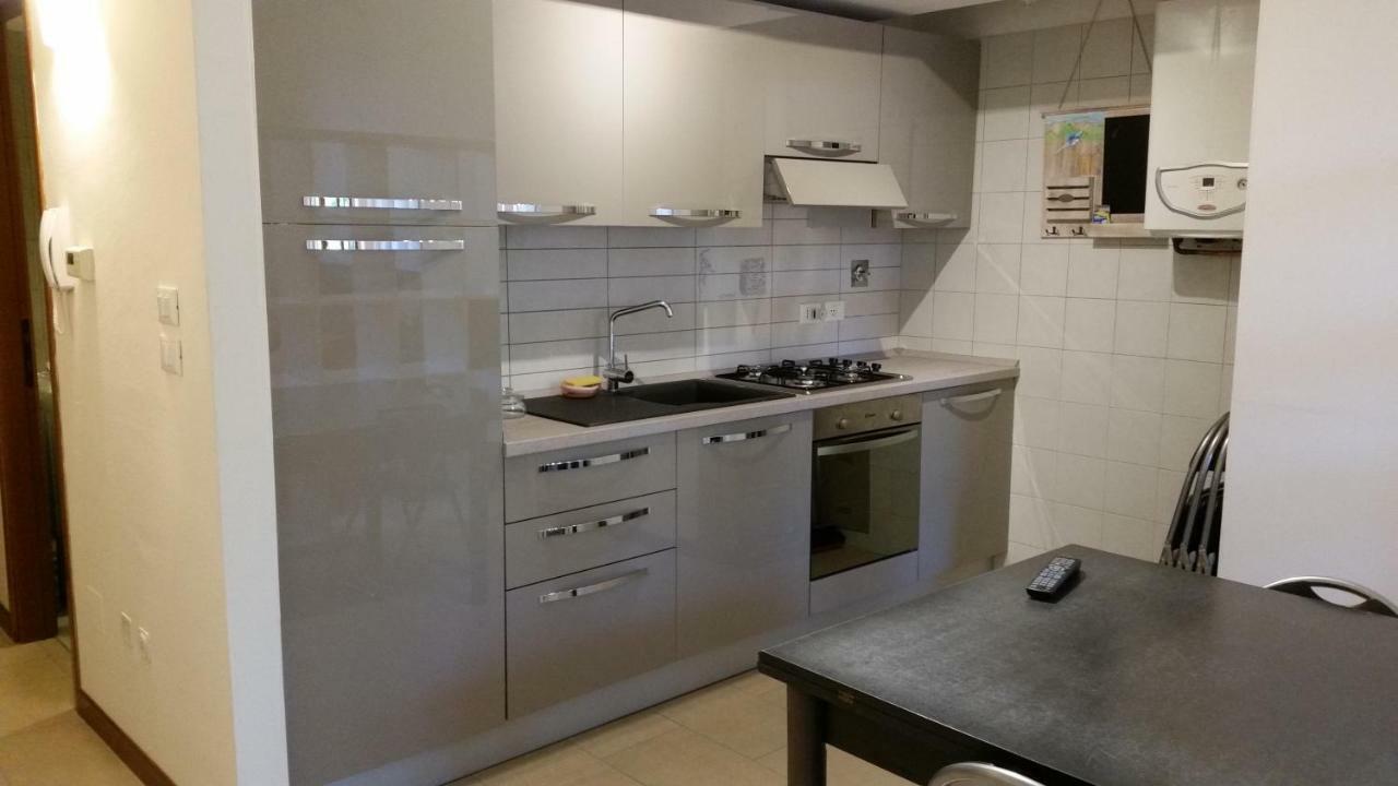 Bologna Studio Flat 111 Via Francesco Zanardi Vila Exterior foto